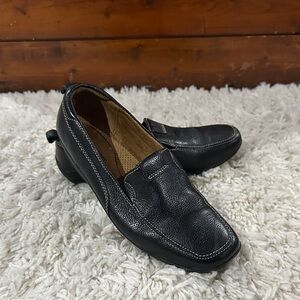 Naturalizer Women’s Black Loafers